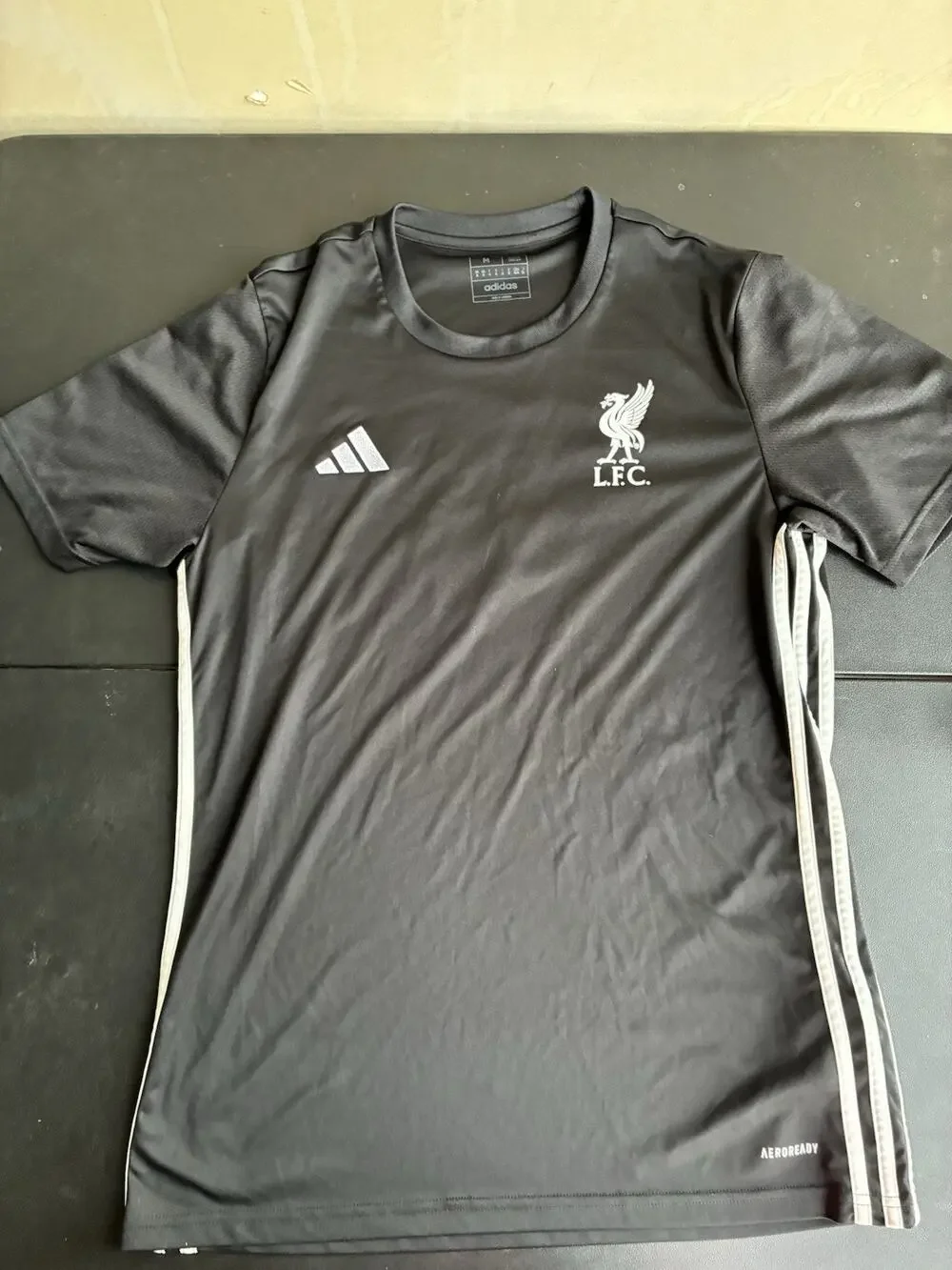 Liverpool Adidas Jersey 2024 Number 4 Size Medium Slim Fast Ship
